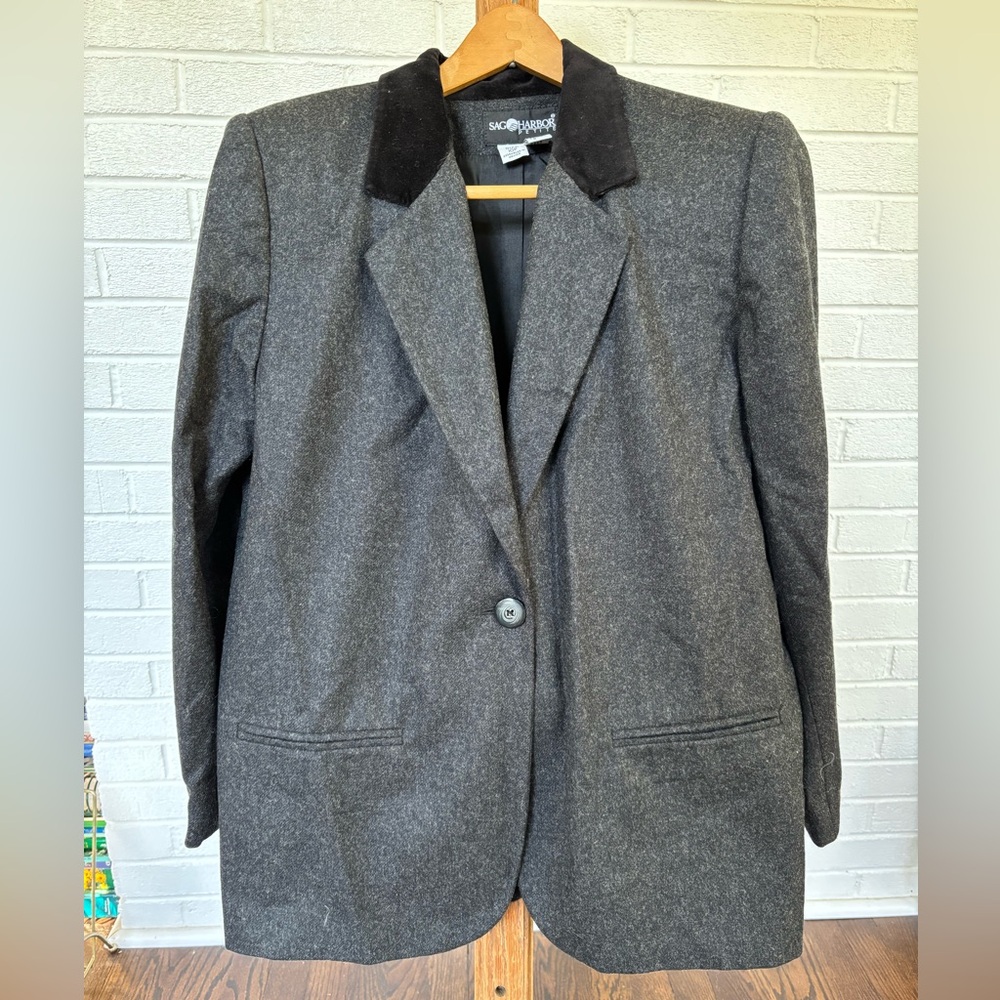 Vintage Sag Harbor Charcoal Suit Coat with black Velvet Collar